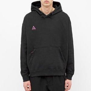 Nike ACG Pullover Hoodie in Black (Large)